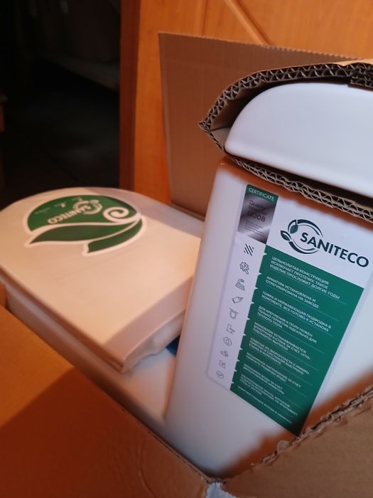 Сантехника..унитаз  новый в упаковке