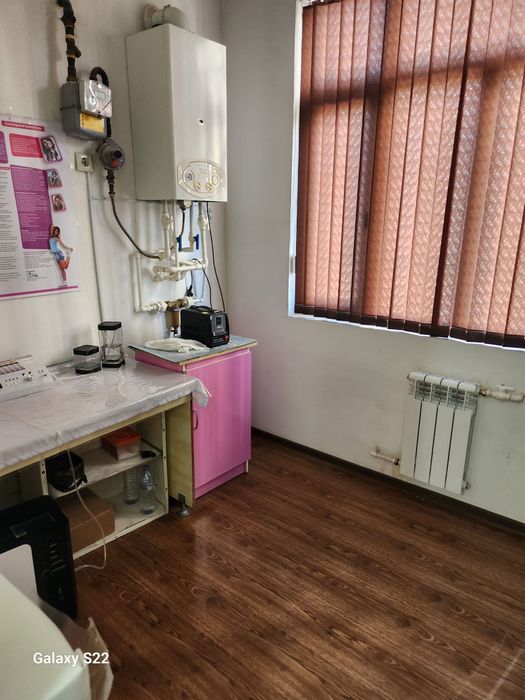 Нотурар бино сотилади Самарканд МФЙ Узбекистон кучаси 380 уй