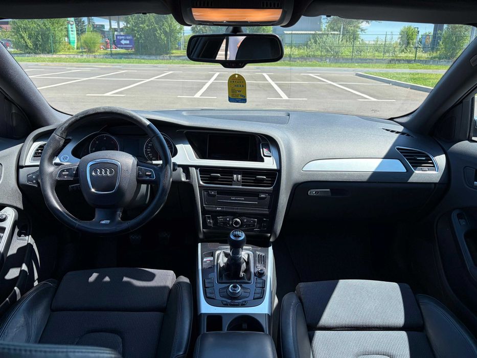 AUDI A4 Sedan, 2.0 TDI 143 CP, Pachet S-line Interior