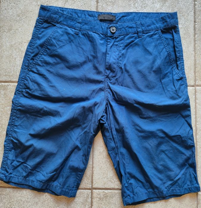 Vand 3 perechi pantaloni, marime M
