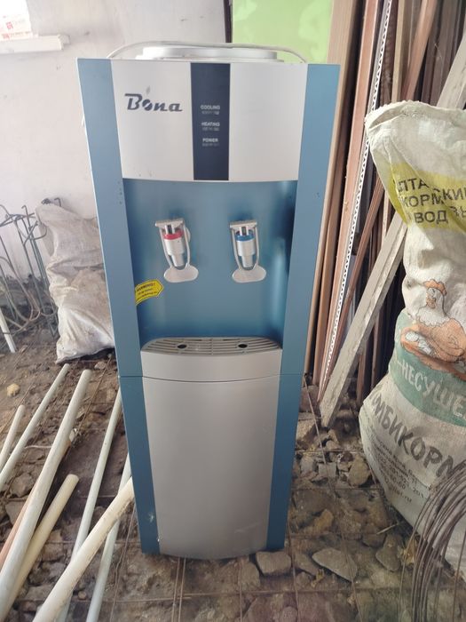 Продам диспенсер на запчасти