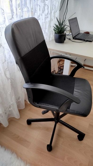 Vand birou reglabil IKEA  - TROTTEN = 120/70 cm si scaun birou