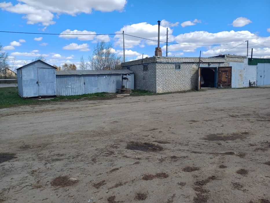 Продам большой гараж