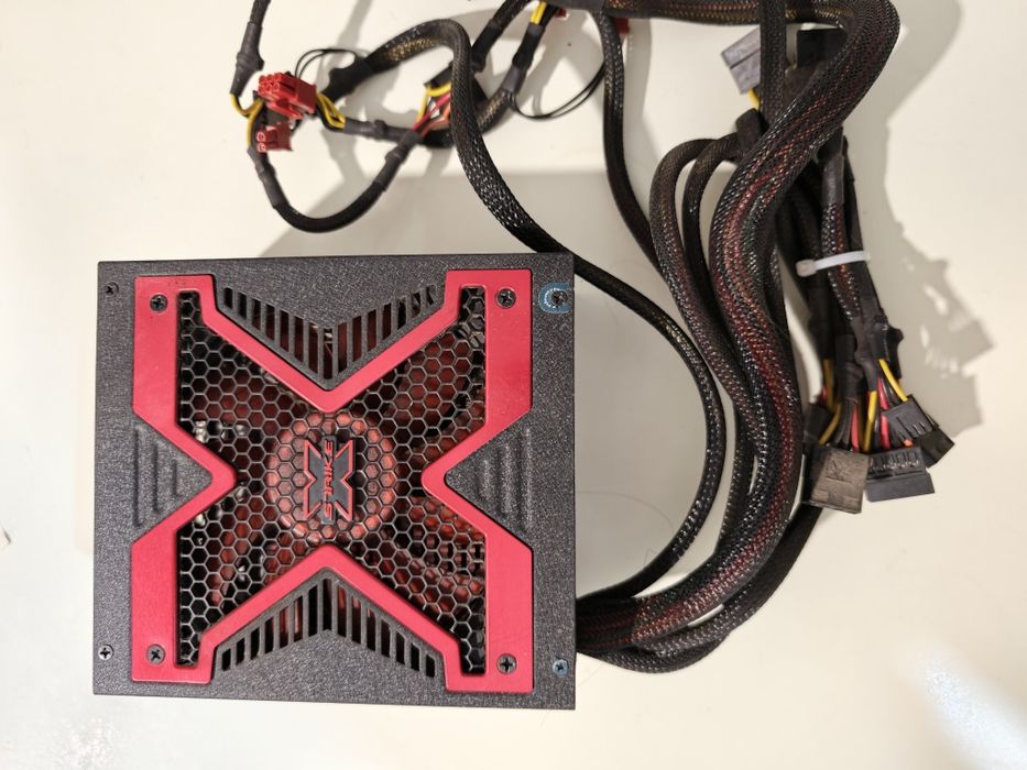 Блок питания AeroCool
