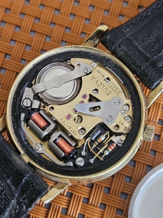 BULOVA Accutron ръчен часовни.