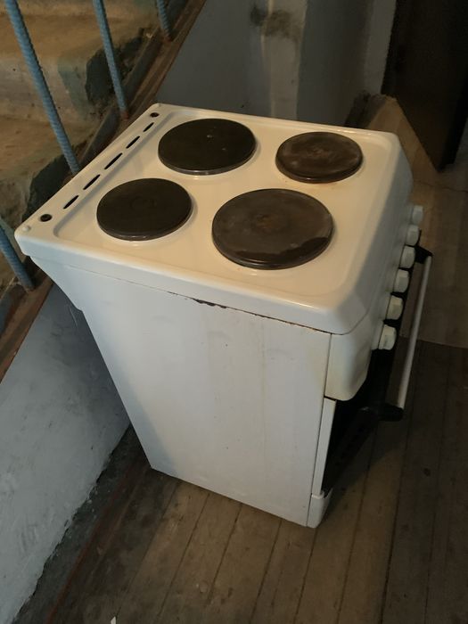 Продаю духовку за 10000