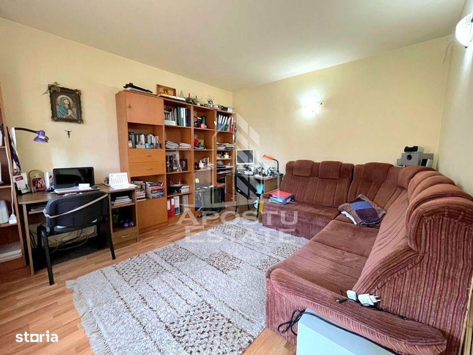 Casa individuala de vanzare, 7 camere,3 bai, garaj, Aradului,Timisoara