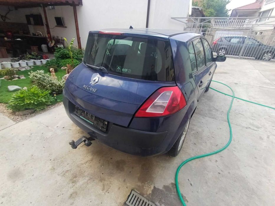 продавам рено меган 2 на части