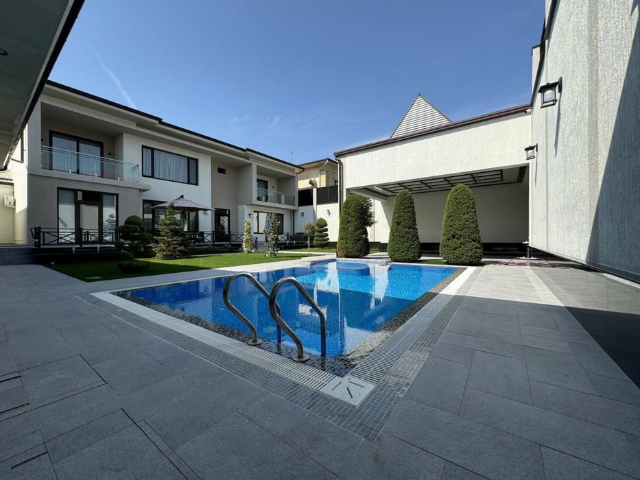 Сдаётся Villa с авторским ремонтом на Ивлева!