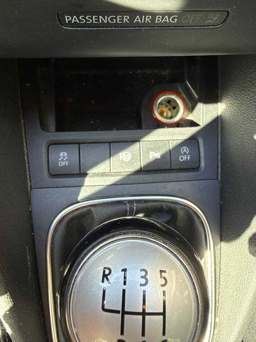 Volkswagen Golf 6 | 1.2 TSI (105 CP, Manuală 6 trepte) | 2010 | Park Assist | Climatronic | Scaune încălzite