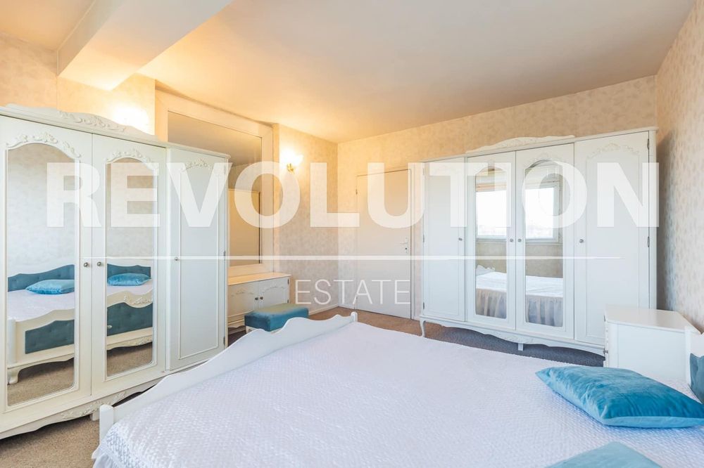 Дава се под наем Двустаен апартамент в Варна, Левски - 52 кв.м за 425 € - Снимка #2