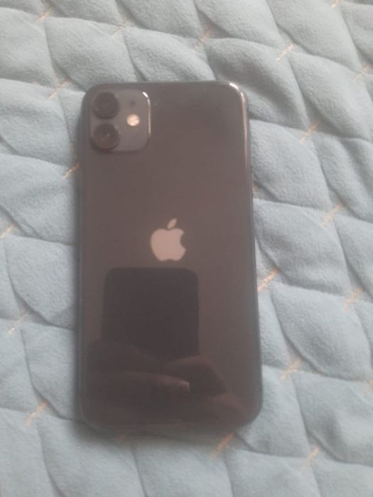 Айфон 11 в идельном состоянии