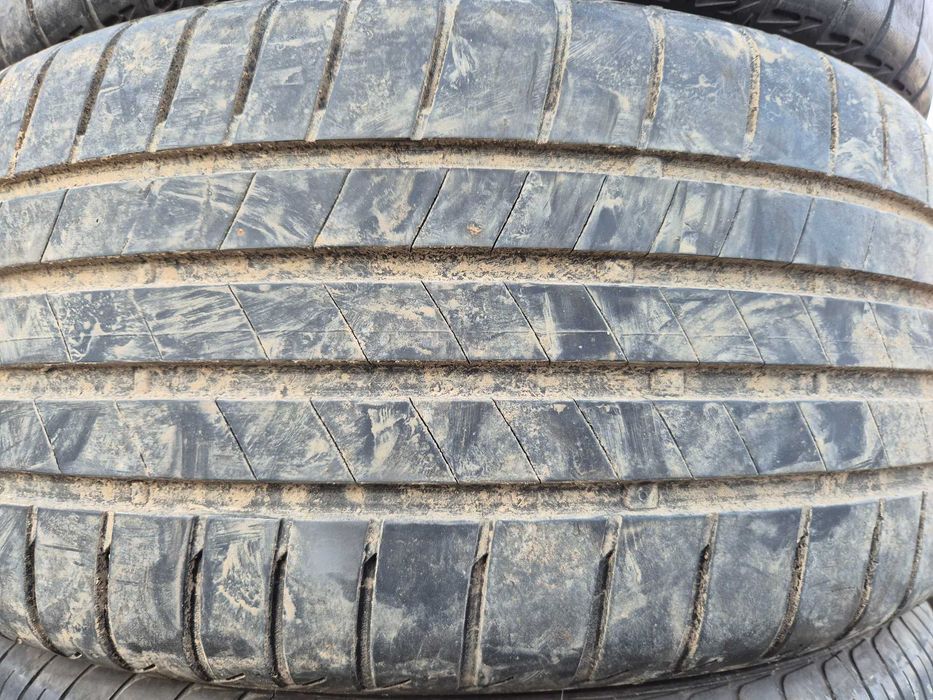 2 Anvelope de VARA - 225/40/18 - BRIDGESTONE - APP NOI - DOT 2020 !