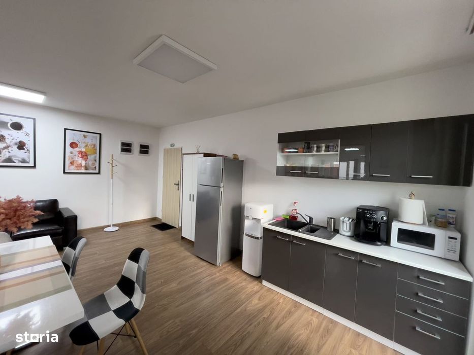 Spațiu de birouri de 95 mp + terasa 90 mp zona Centrala