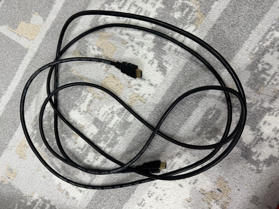 Продам Sony Play Station 4 PS4