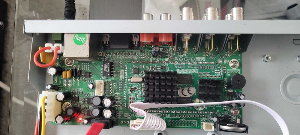 DVR analogic 4 canale H.264 / NetSurveillance Web