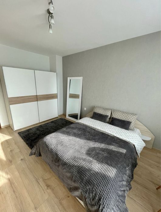 Дава се под наем Тристаен апартамент в Варна, Базар Левски - 65 кв.м за 663 € - Снимка #4