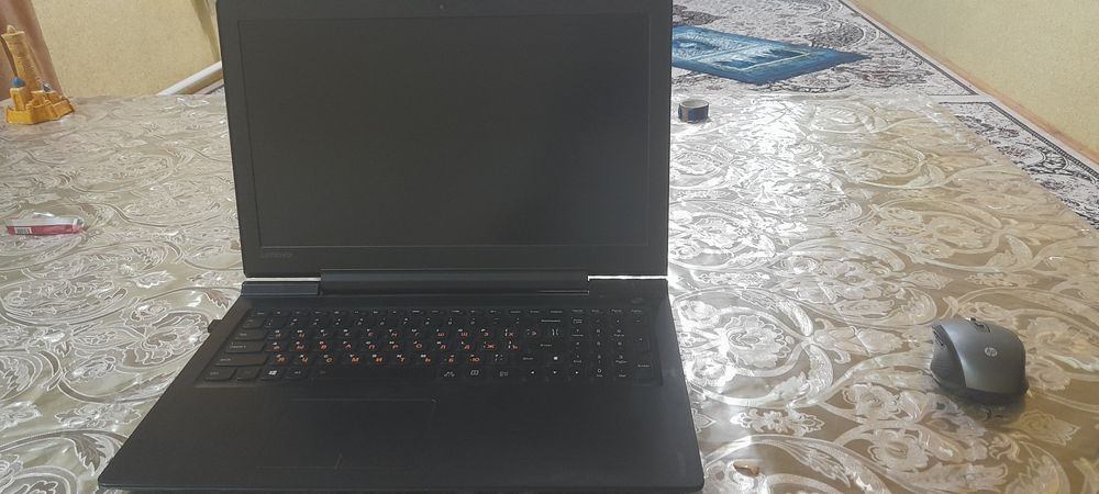 Lenovo ideapad 700