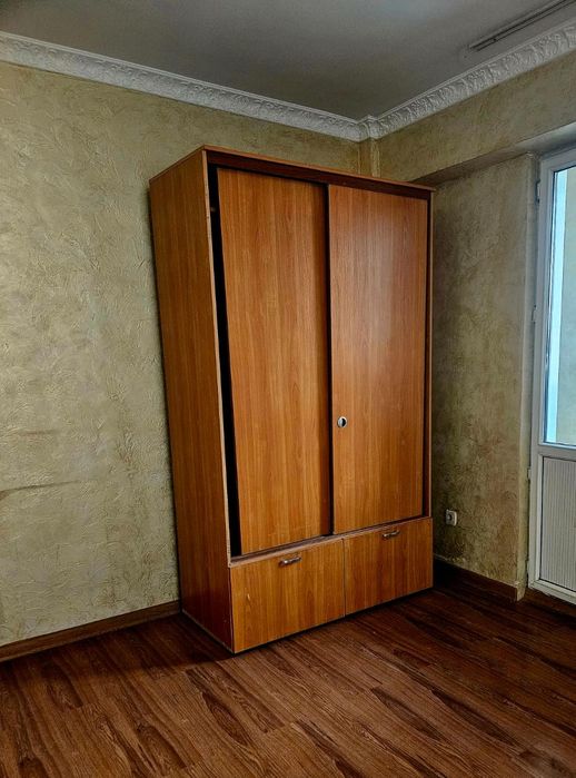 Продам  шкаф прихожую