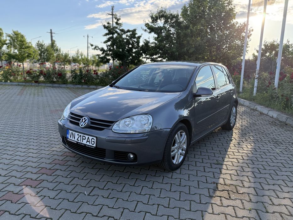 Golf V 1.6 benzina