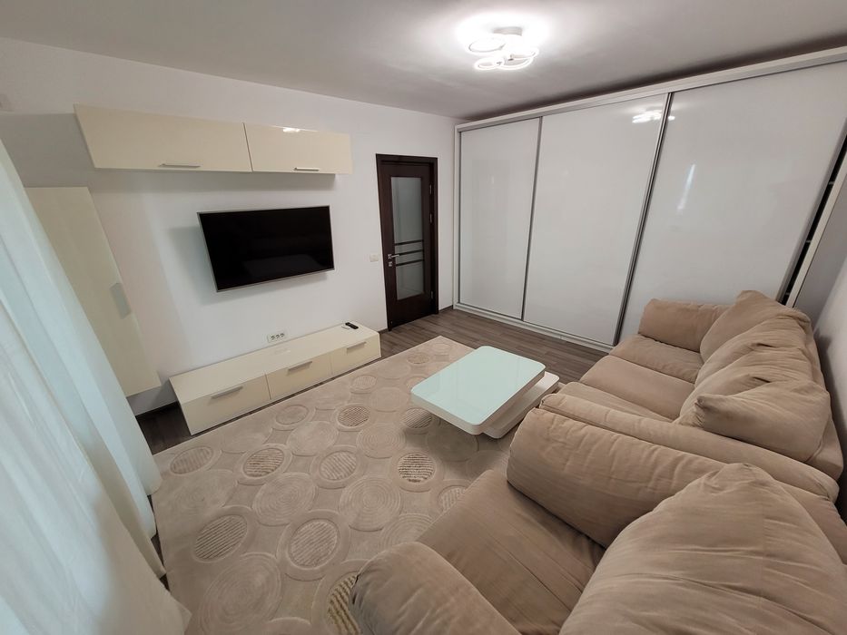 Apartament 2 camere de inchiriat la Casa de Cultura