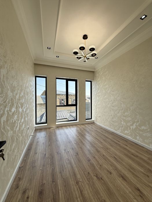 Срочно продаётся 1,5-сотик 6-комн участка в Сергели Ханабад