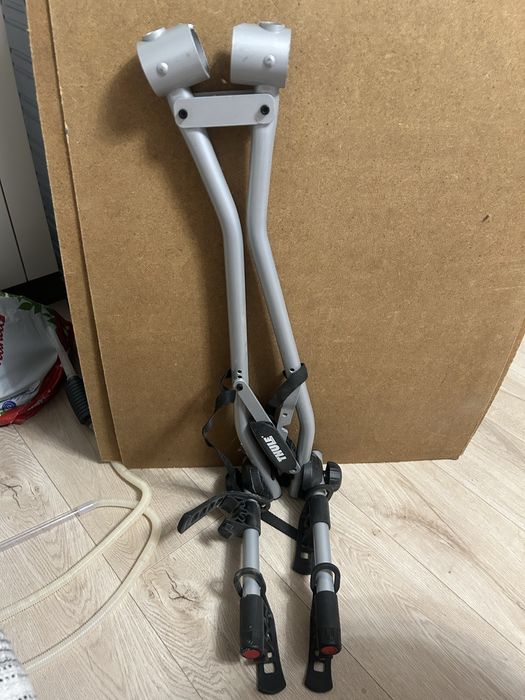 Suport masinaTHULE pentru 2 biciclete