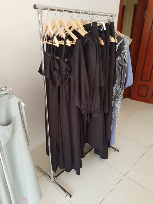 Вешалки для одежды гардеробные. Вешелка вешилка вишилка вшилка