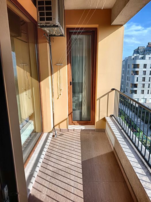 Дава се под наем Тристаен апартамент в Варна, Трошево - 100 кв.м за 850 € - Снимка #2