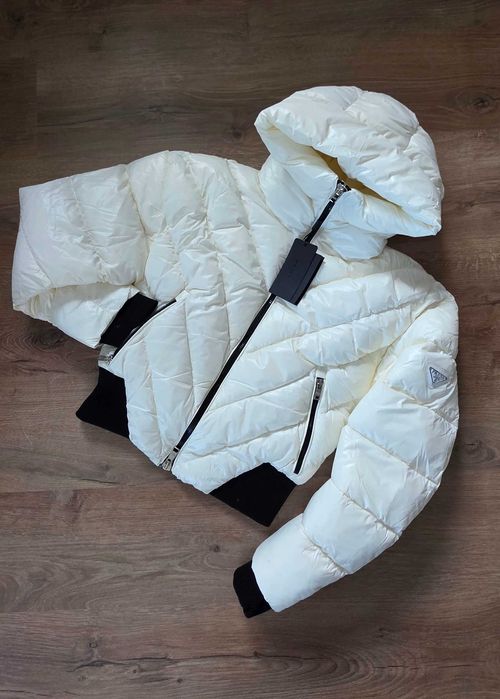 Дамски зимни якета