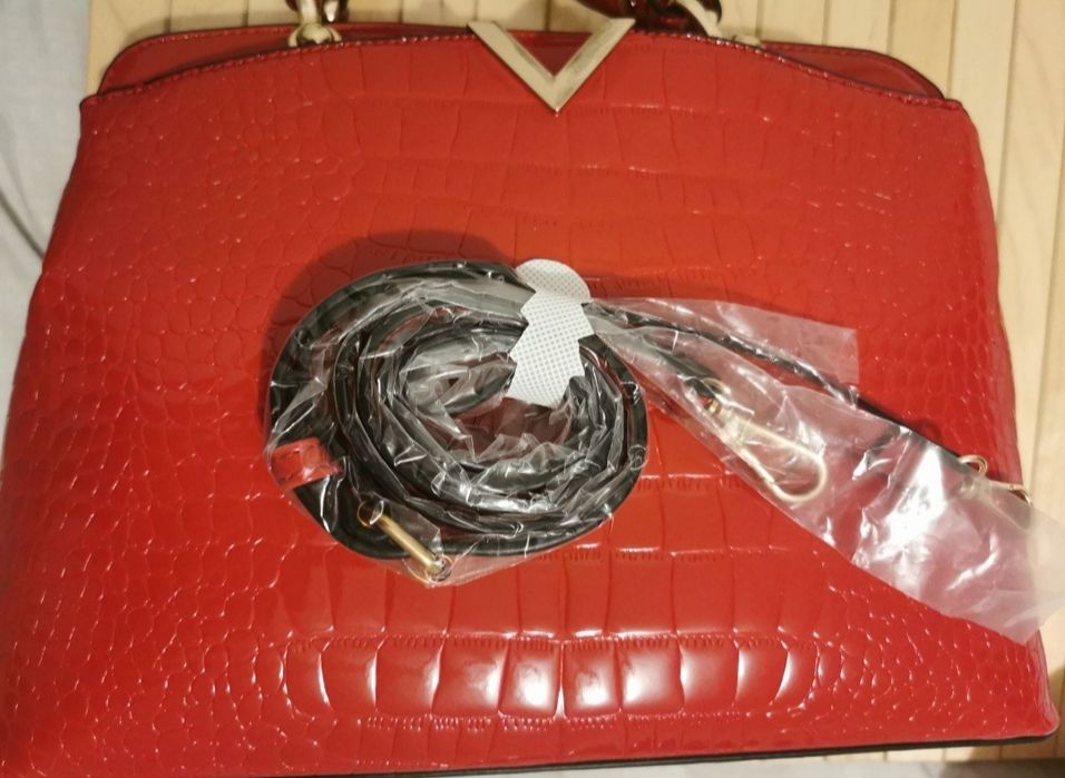 Geanta Valentino piele roșie