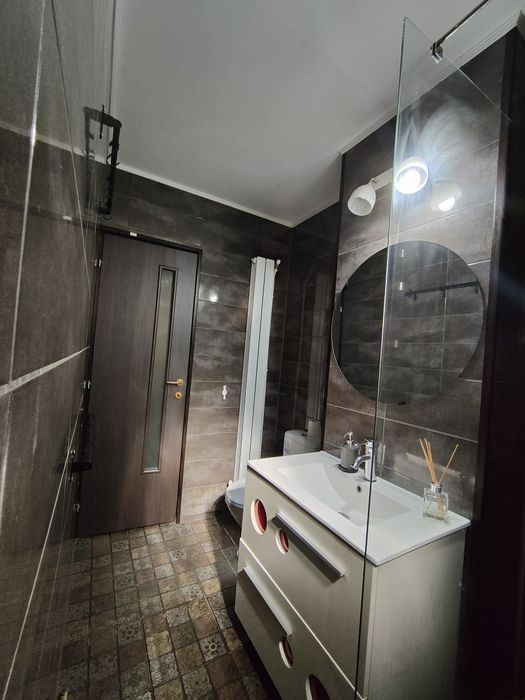 Închiriez apartament cu 2 camere strada Brăilei zona bănci