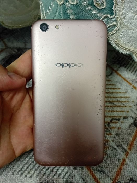 Продам телефон оппо