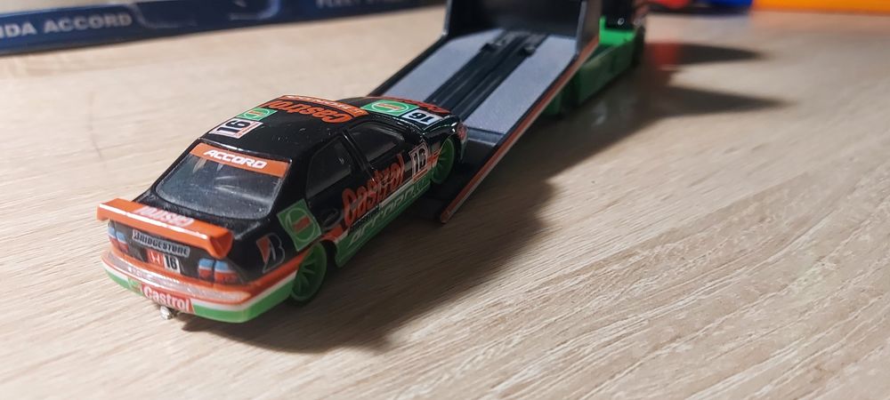 Модель HotWheeLs Premium Team Transport