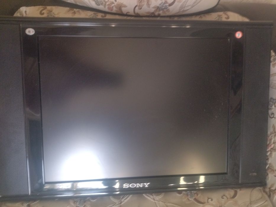 Продам телевизор цветной фирмы Sony