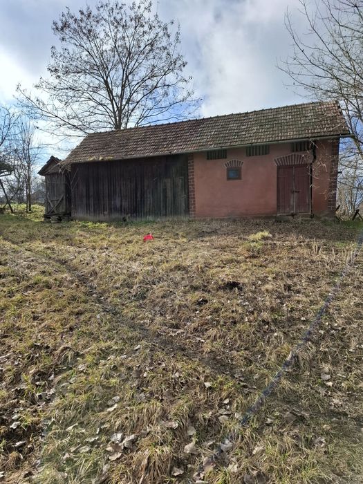 Casa cu anexe gospodaresti