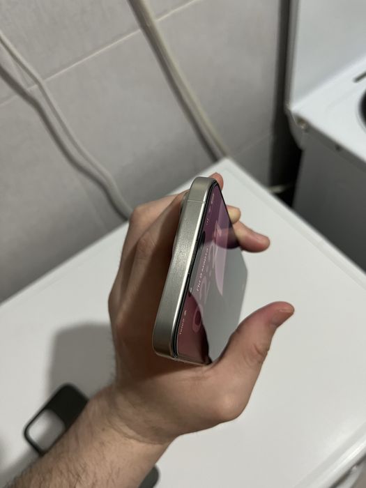 Apple 15 pro max (256)