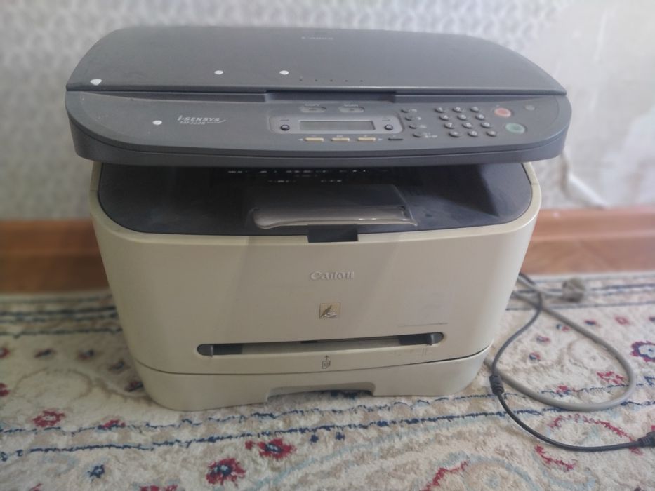 Продам принтер Canon MF3228