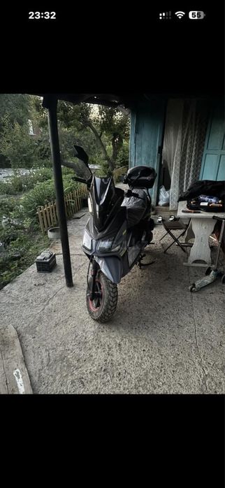 Продам скутер 150 куб