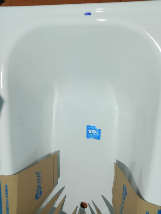 Новая ванна 150см