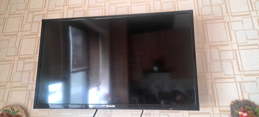 Телевизор сотилади роисон