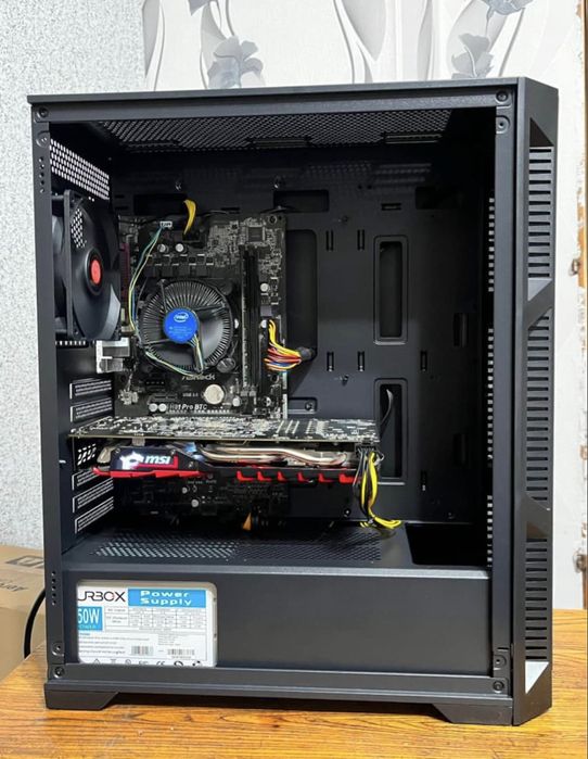 Геймърски компютър - i5 4430/ RX 570/ Ram 8GB/ ssd 128GB Hard disk 1TB