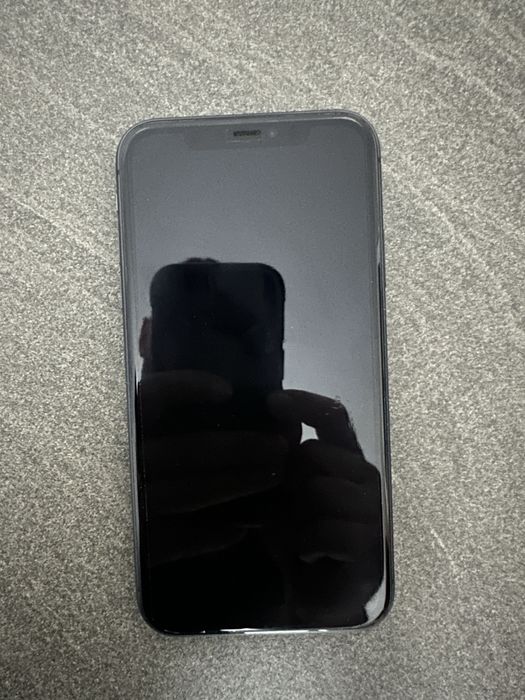Iphone 11~128 GB