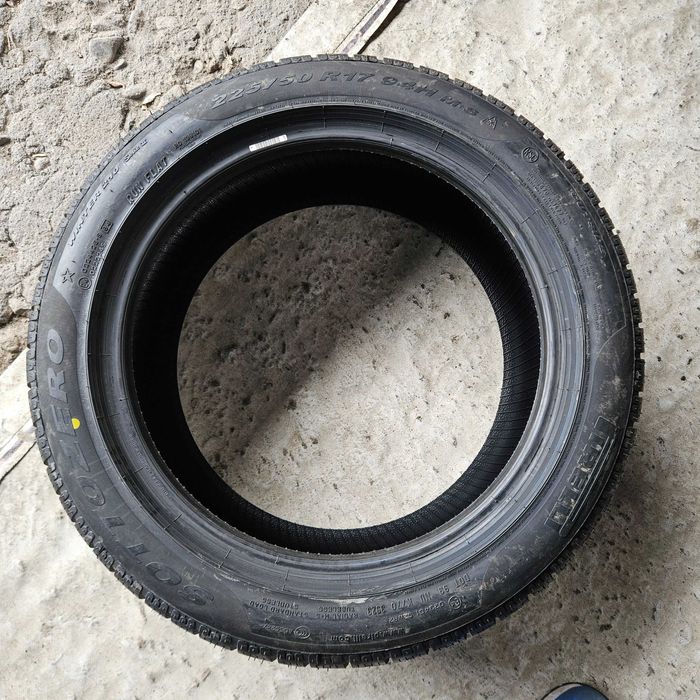 1 Нова зимна гума 225/50R17 Pirelli Sottozero winter210 serie II * RunFlat 94H M+S 3PMSF с борд