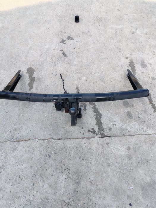 Теглич разглобяем за SKODA OKTAVIA 2 оригинален. 2009 година.