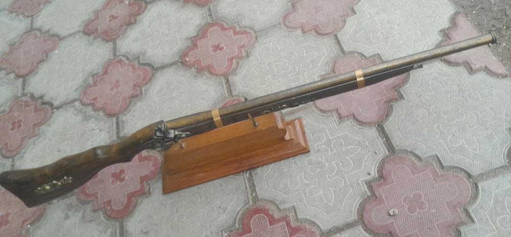 Мушкет Сувенир Ручка Орех !