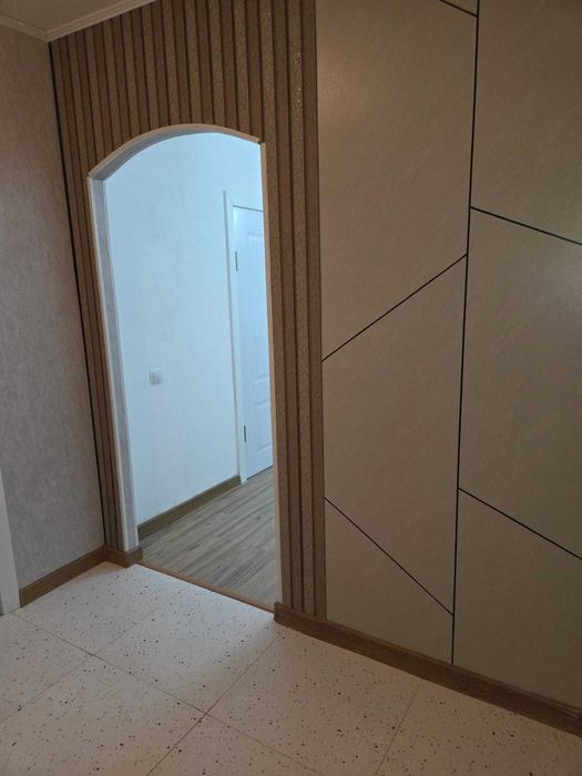 продам двухкомнатную квартиру