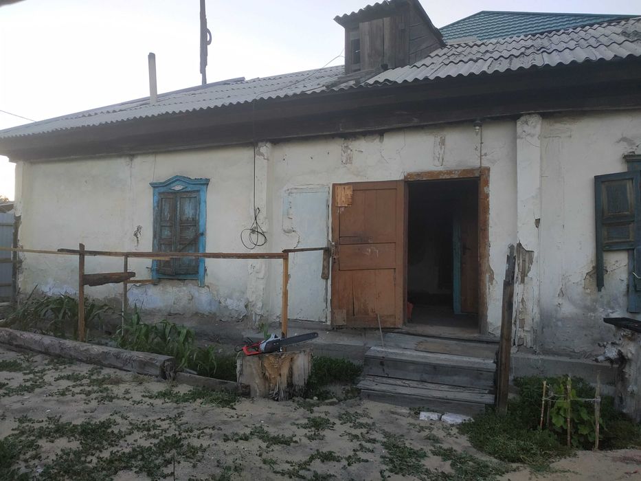 Продам участок с домом в центре