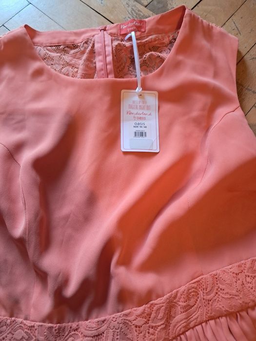 Дамски рокля - 7€