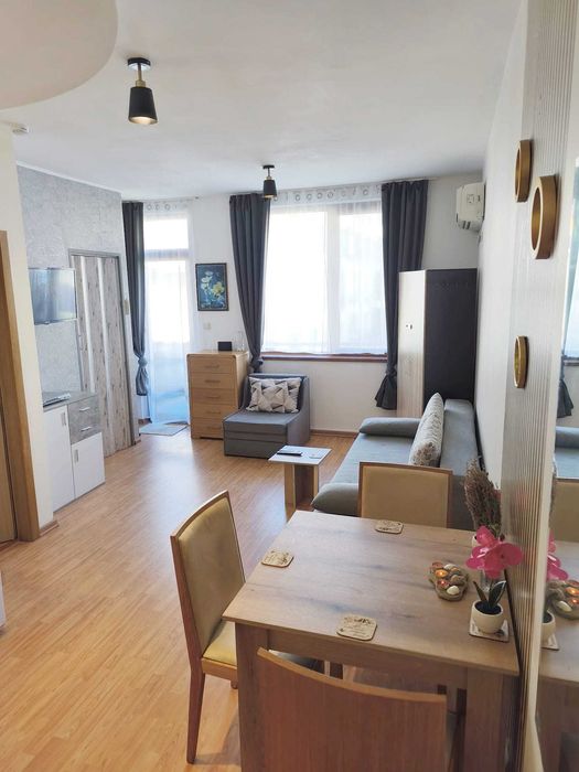 Продава се Двустаен апартамент в Свети Влас - 60 кв.м за 804 €/кв.м - Снимка #1